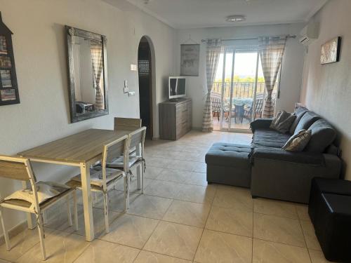 Zdjęcie z galerii obiektu Lovely apartment in playa flamenca w mieście Orihuela