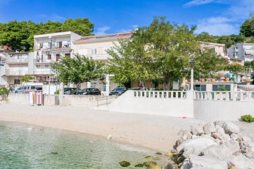 Apartment Podgora 6846a – Photos 2