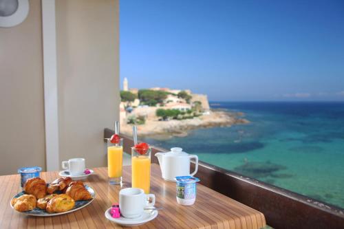 Afbeelding uit fotogalerij van Hotel Beau Rivage in Algajola