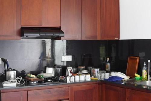 Кухня или мини-кухня в Resort Apartment Athurugiriya
