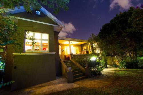 Taman di luar Terebinte Bed & Breakfast