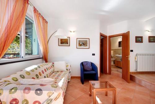 Posedenie v ubytovaní Casa Elena