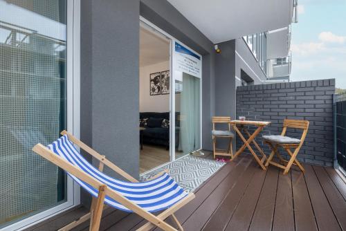 Μπαλκόνι ή βεράντα στο Nadbrzeżna Apartment with Terrace Gąski by Noclegi Renters