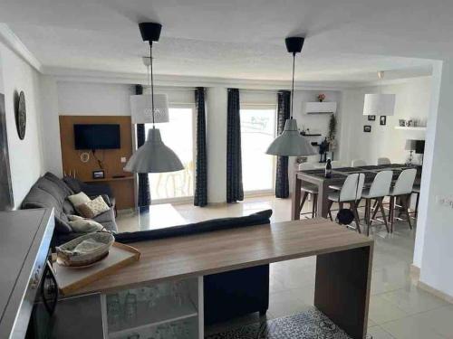 Ruim appartement aan het strand met 4 slaapkamers