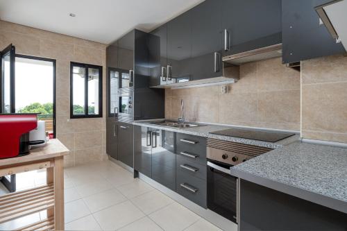 Vilamoura - Spacious with Swimming Pool & View