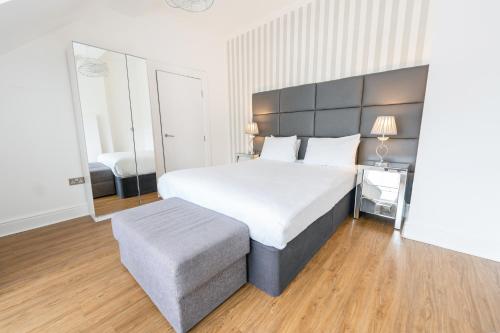 Edinburgh Castle Apartments photo 47