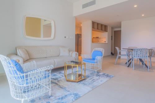 Bellavista Apartments Holiday Homes LLC - Downtown Views II T1 - 2 Bedroom Apartment with Burj Khalifa View