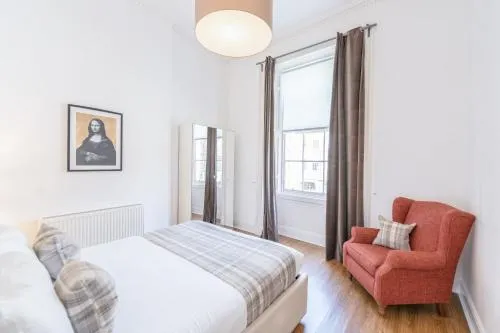 Edinburgh Castle Apartments photo 12