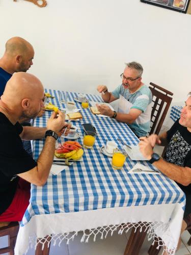 Jídlo v hotelu nebo okolí