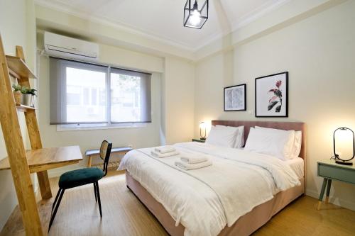 Modern Comfort Meets Bohemian Vibes in Exarcheia