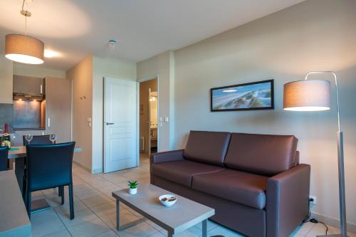 Les Thermes 402 - Appt avec piscine commune