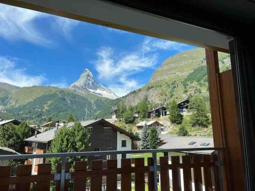 Modern Zermatt apartment with Matterhorn view
