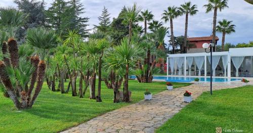 Πισίνα στο ή κοντά στο B&B Villa Adriana