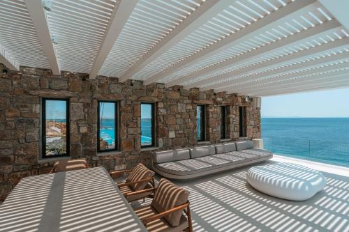 Splendid Mykonos Waterfront Villa