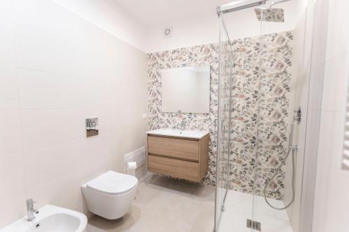 Bilik mandi di B&B Torre Canina suite & rooms