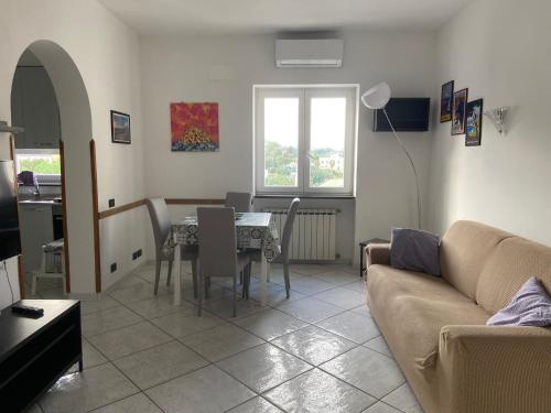 Телевизор и/или развлекательный центр в Casa di Sole Ischia