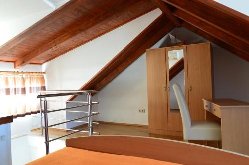 Apartment Room Parčina