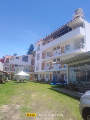 Το κτήριο όπου στεγάζεται  το ξενοδοχείο