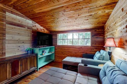 Gallery image of The Lakewood Lakehouse in Milton