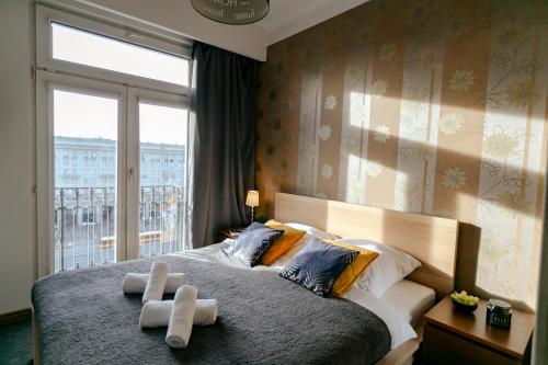 Plac Konstytucji 6 Orange - Apartament dla 4 osób - Bezpłatny parking - Free parking - piękny widok na panoramę Warszawy