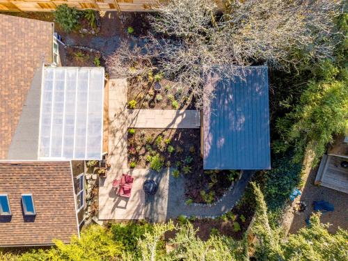 an overhead view of a swimming pool in a yard at Secret Garden MCA#1504 in Manzanita