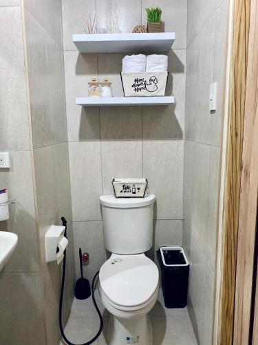 Ένα μπάνιο στο Inspiria Abreeza Davao