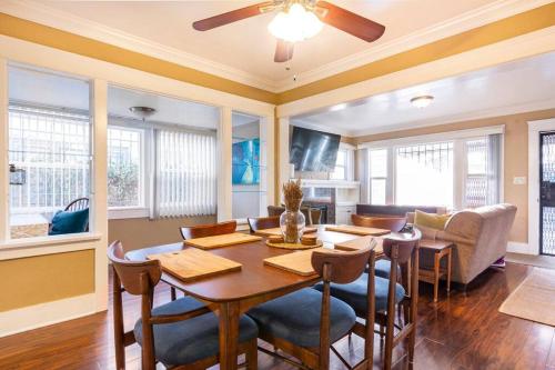 Charming Los Angeles Craftsman-Cottage House photo 41