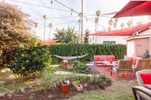 Charming Los Angeles Craftsman-Cottage House photo 31
