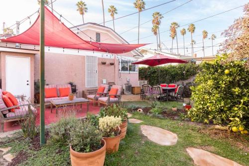Charming Los Angeles Craftsman-Cottage House photo 32