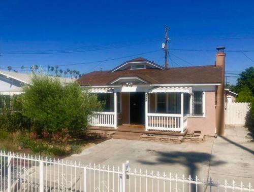 Charming Los Angeles Craftsman-Cottage House photo 47