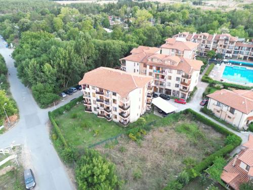 Двустаен апартамент в комплекс Нестинарка