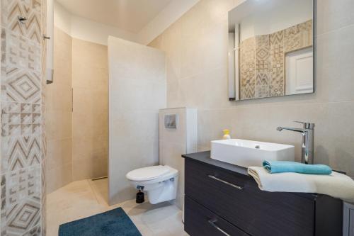 Koupelna v ubytování Luxury Suite Basilika Breathless View-NEED RESERVATION FOR FREE PARKING