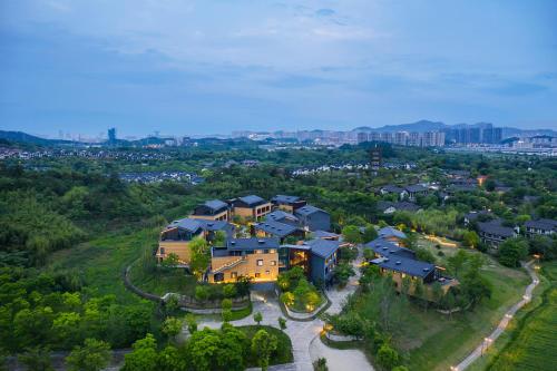 Gallery image of Mogan Valley Resort in Deqing