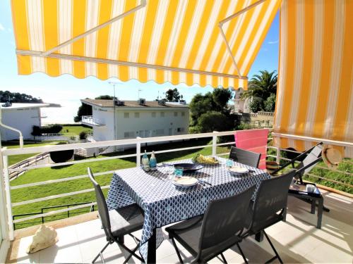 Lujo Frente al Mar con Terraza Privada - ES-258-10