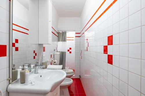 GuestHost - Sant'Ambrogio Central Apt - Your Florence Hideaway