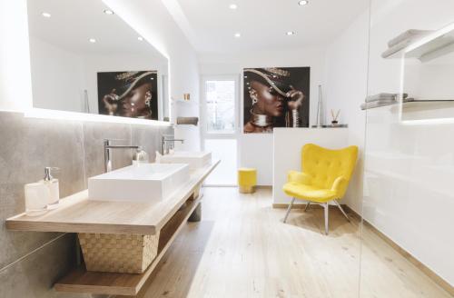 Billede fra billedgalleriet på Villa White Pearl Opatija Luxury Stay with Pool and Sea View i Opatija