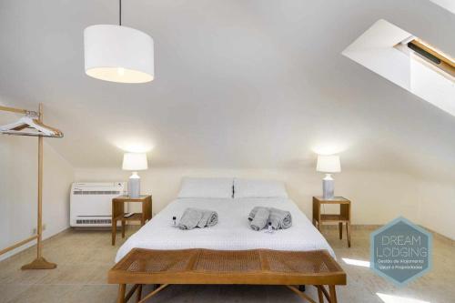 Rooftop 27 - Dream Lodging