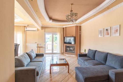 3 bedrooms luxury apartment