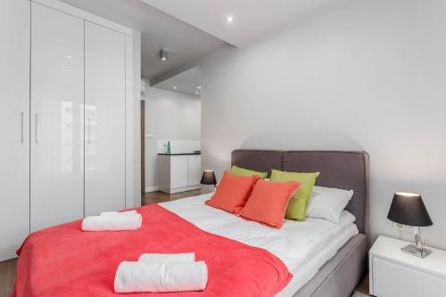 Кровать или кровати в номере Rent like home - Oxygen Wronia 45 II