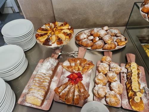 Mad på lejlighedshotellet eller i nærheden