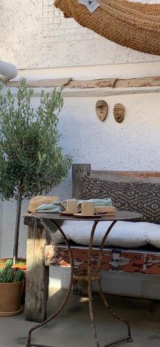 La terrasse du pont jullian charme et calme dans le cœur historique