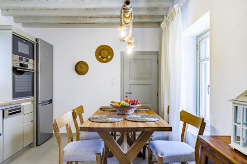 Η κουζίνα ή μικρή κουζίνα στο Villa Nektaria