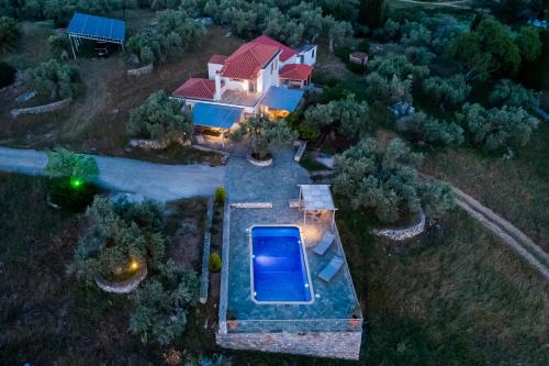 Πισίνα στο ή κοντά στο Villa Nektaria