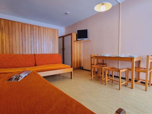 Studio chaleureux - 4 pers, proche pistes, Wifi, parking, animaux acceptés - FR-1-525-269