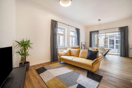 Amort Suites