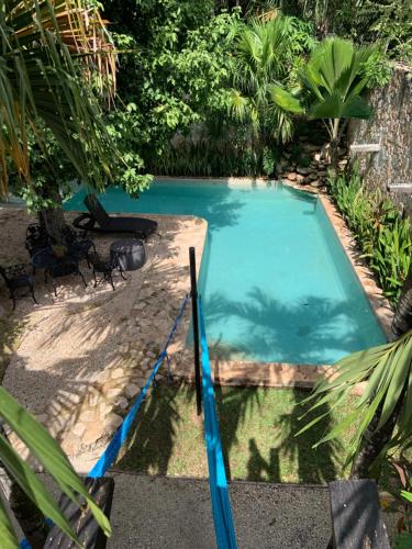 Výhľad na bazén v ubytovaní Real Haciendas alebo v jeho blízkosti