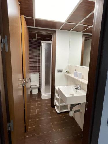 TECNOCORDOBA II aparcamiento privado gratuito y piscina
