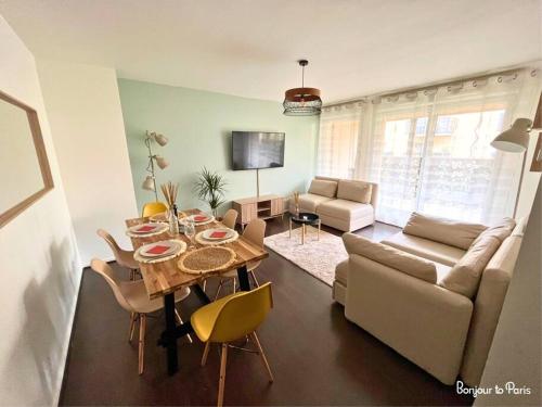 Photo de la galerie de l'établissement Bonjour to Paris - Disney, Balcon, Parking, 5 personnes, à Montévrain