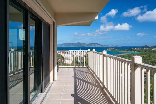 Island Daze - Amazing Views tesisinde bir balkon veya teras