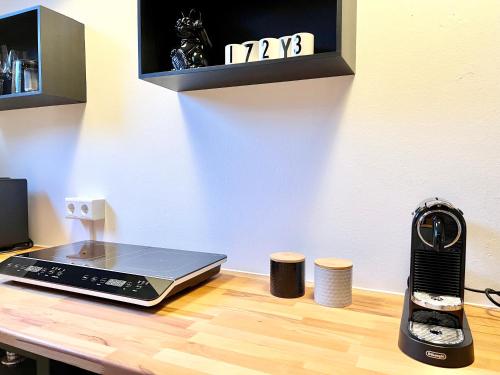 Η κουζίνα ή μικρή κουζίνα στο MAKERS and ROOMS APARTMENT 01 Pauline 110qm Parkplatz 1-4 Personen